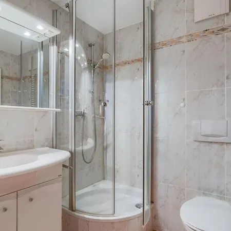 Alwida 93 Seestrasse 51-3 - #125495 * داهم